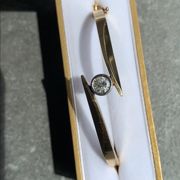 SOLD -14Kt yellow gold bangle diamond bracelet - Picture 5 of 6